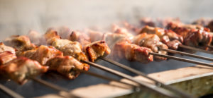 Grieks eten - barbecue souvlaki